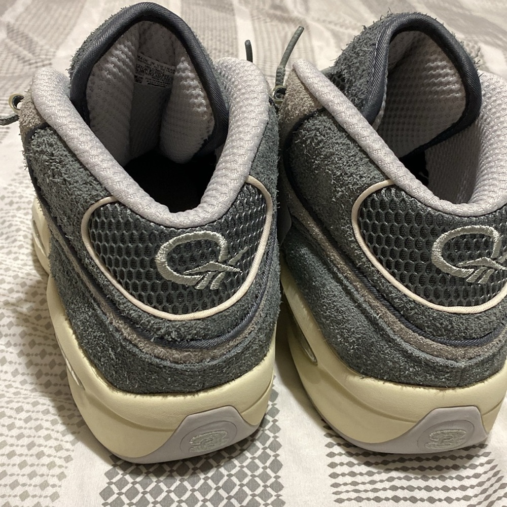 REEBOK - Picture 4 of 8